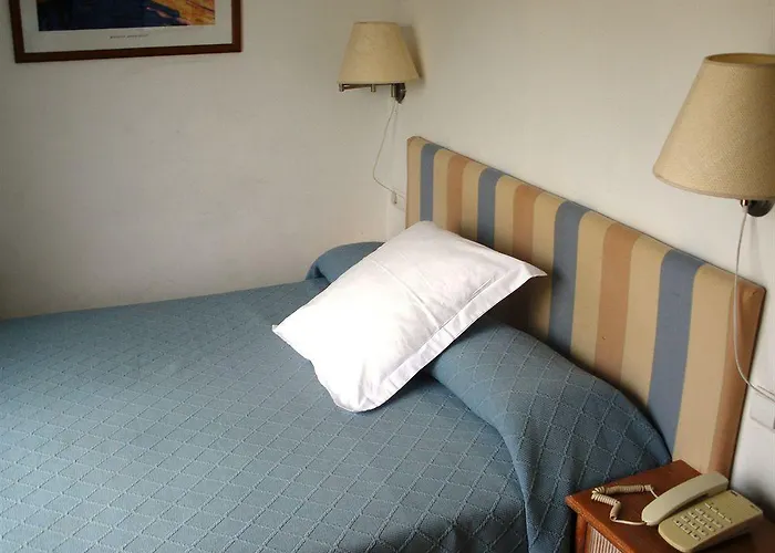 Miramar Hotel 2*