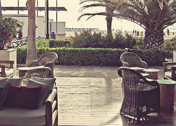 Miramar Hotel 2*