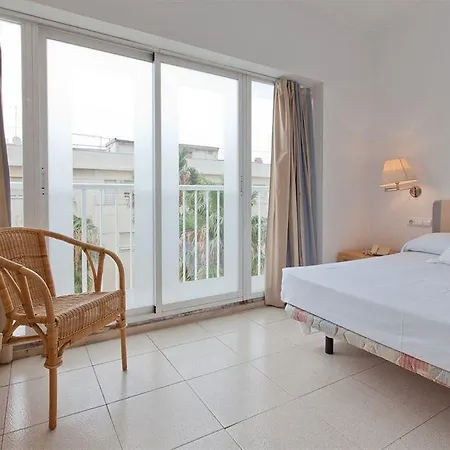 Miramar Hotel 2*