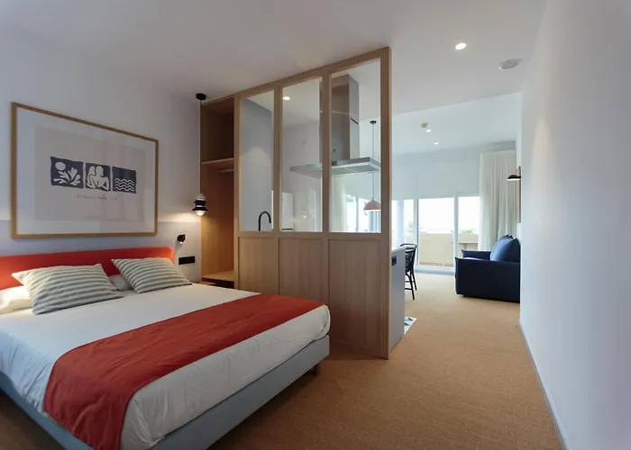 Miramar Hotel 2*